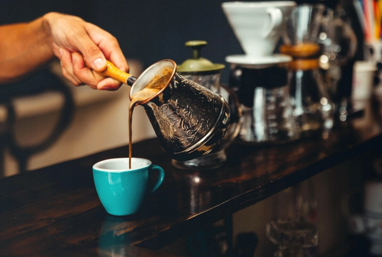 Schaufenster des Kaffeehauses vom Baroper Marktplatz aus